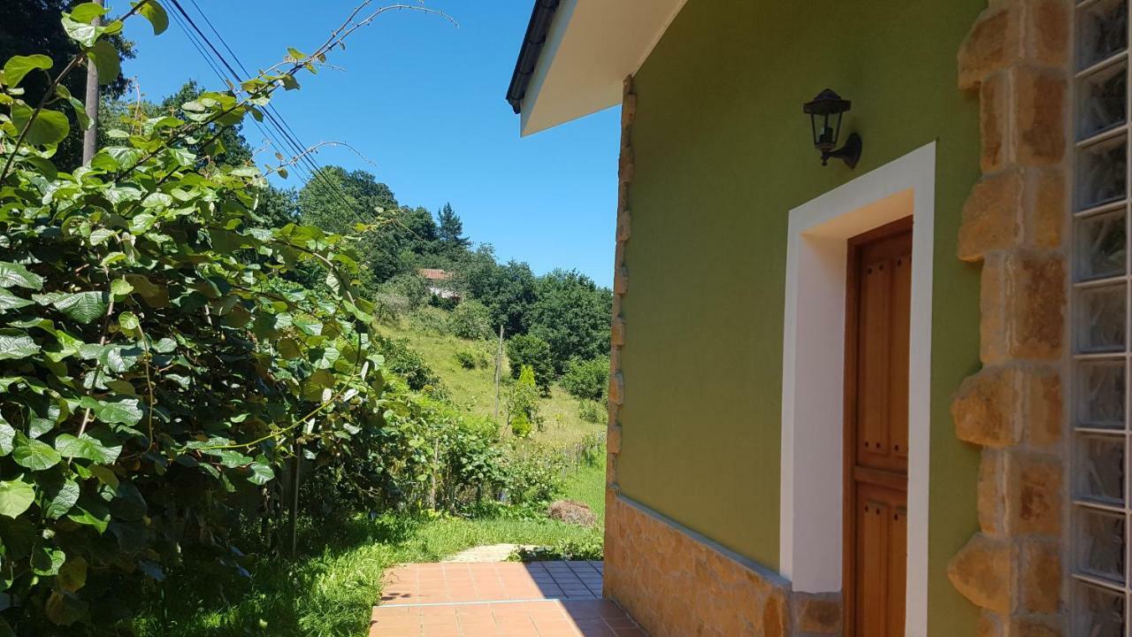 Apartamentos La Guertina Cangas de Onís Exterior photo